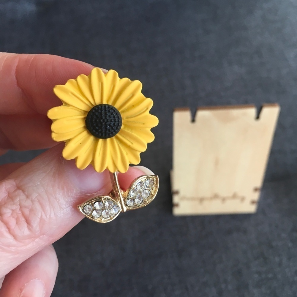 Sunflower Enamel + Rhinestone Fashion Brooch Pin, Yellow, Gold, White - Picture 3 of 17